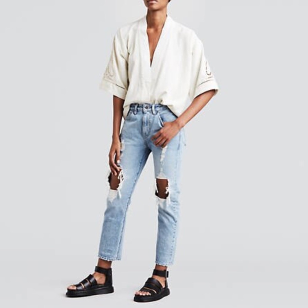 Ripped Levi’s Jeans NWT